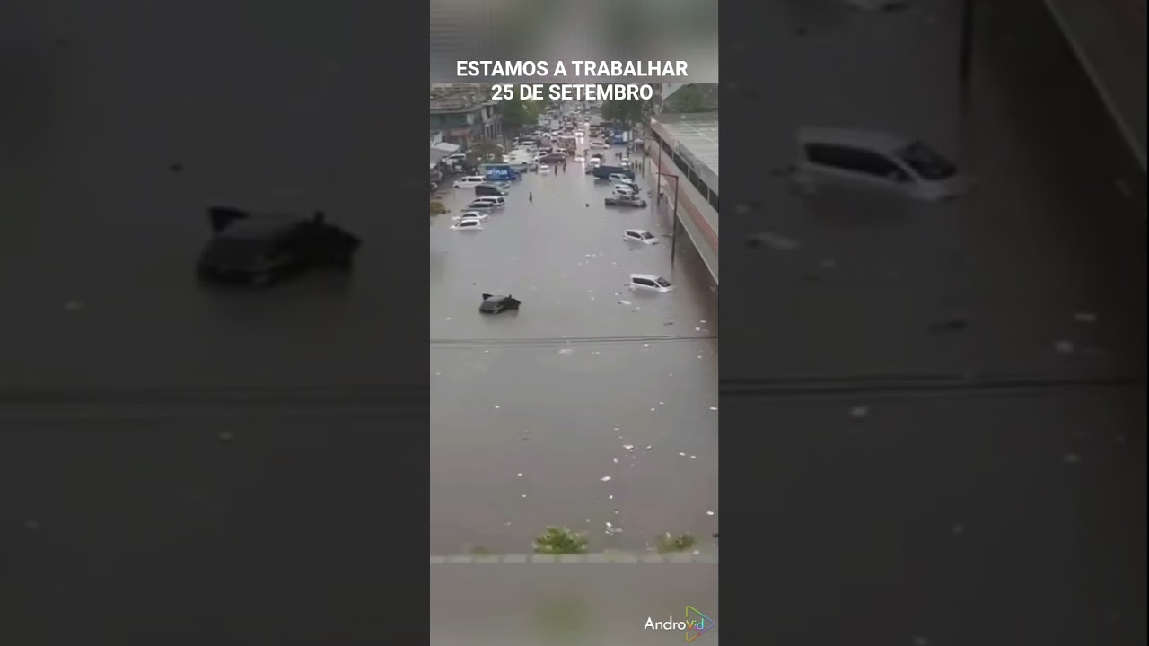 AVENIDA 25 DE SETEMBRO EM MAPUTO ENCONTRA SE SUBMERSA
