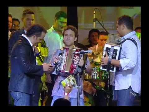 Olvídala - Jorge Celedon, Jean Carlos y Nelson Velasquez (Concierto Los 3 Amigos)