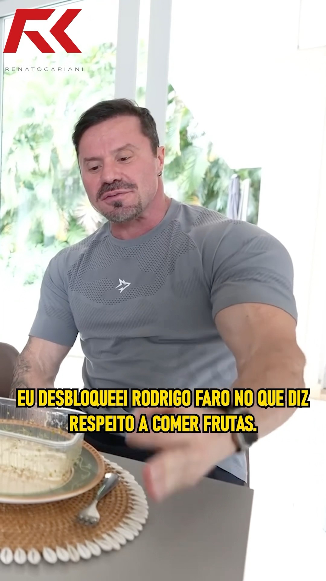 CARIANI DESBLOQUEOU O RODRIGO FARO! #renatocariani #rodrigofaro #dieta #frutas #nutrição #saudavel