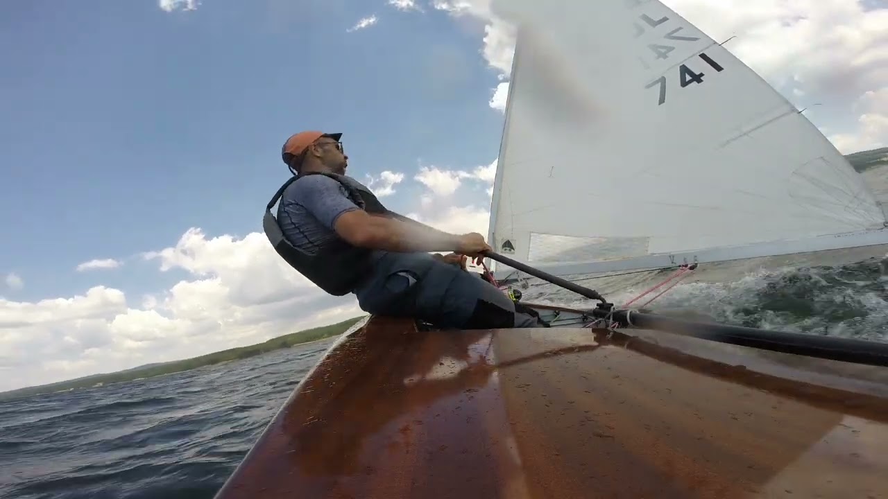 ⁣OK Dinghy & Laser 2000 weekend sailing