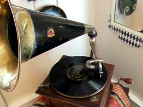 Victor Gramophone Plays - King of Rags - by Arthur...