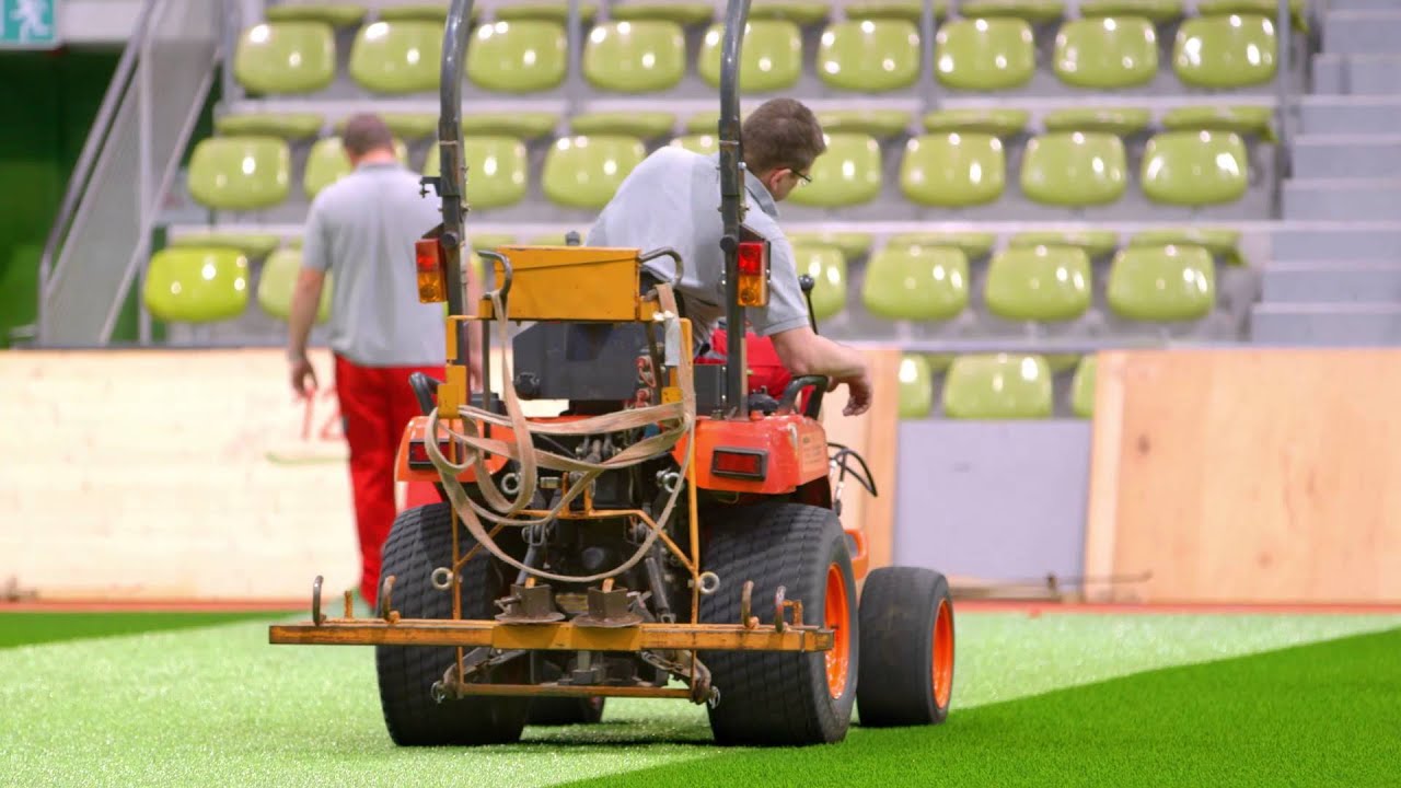 Polytan Kunstrasen Der Perfekte Sportboden Fur Hallenfussball Youtube