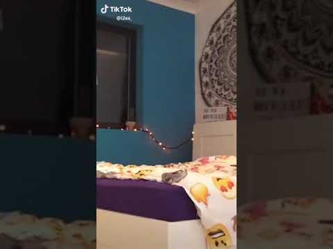 مسكينه البنت شكله دخلت غيبوبه سنتين هههههههه