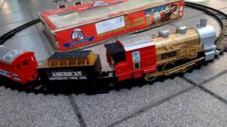 Brinquedos Locomotiva Trem Maria Fumaça Brinquedo à Pilha em Promoção na  Americanas