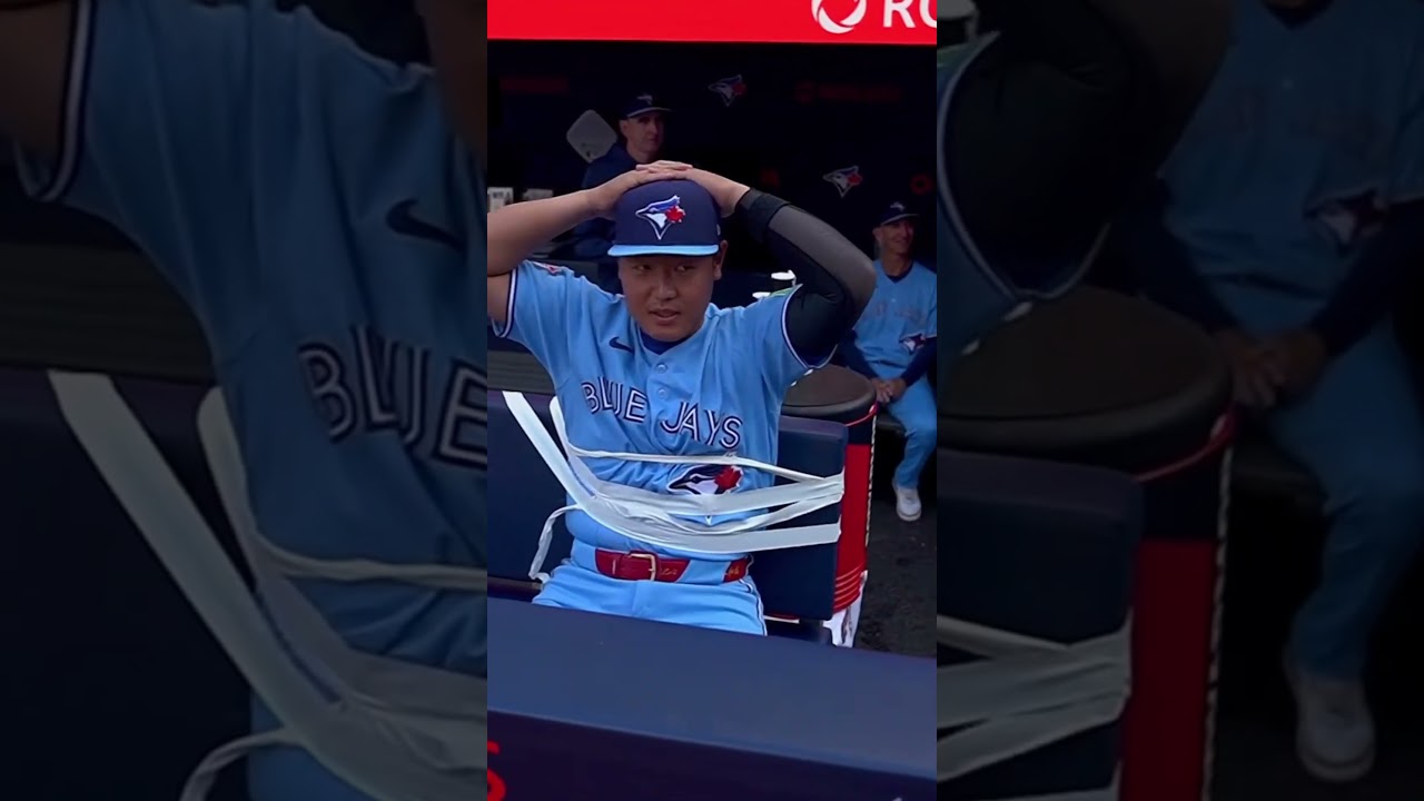 The Blue Jays are taking Kazuma Okamoto's day off seriously 😭