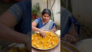Chicken curry 🍛🐓roti 🫓#biggbites #shorts #ytshorts
