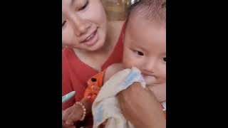 A Poor Single Mother’s Fight: The Brave Girl Who Protected Their Bamboo House