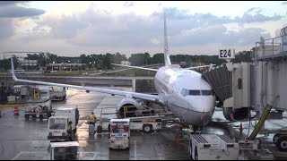 UNITED AIRLINES Boeing 737-700 / Houston to Charlotte / 4K Video
