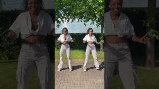 Twin Mnike Amapiano Dance Challenge #amapianodance #blackmusicmonth #amapiano #savibes #afrobeats