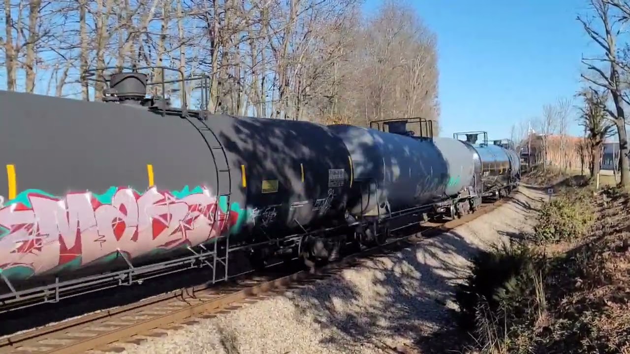 NS 243 Intermodal/Mixed Freight Easley, SC w/pair of UP SD70AH T4s