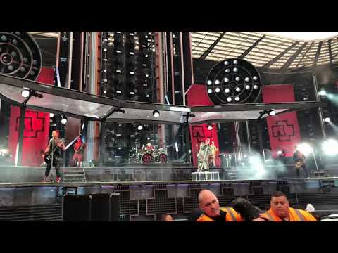 Rammstein - Links 2 3 4 (live at Milton Keynes, UK)