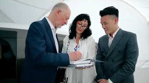 CỔ  ĐÔNG VIỆT NAM TRỰC TIẾP THĂM VÀ TRẢI NGHIỆM VẬN CHUYỂN CHUỖI TẠI TRUNG TÂM ĐỔI MỚI SHARJAH