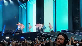BTS - Boy With Luv FANCAM - Live at Wembley Stadium Love Yourself Speak Yourself World Tour