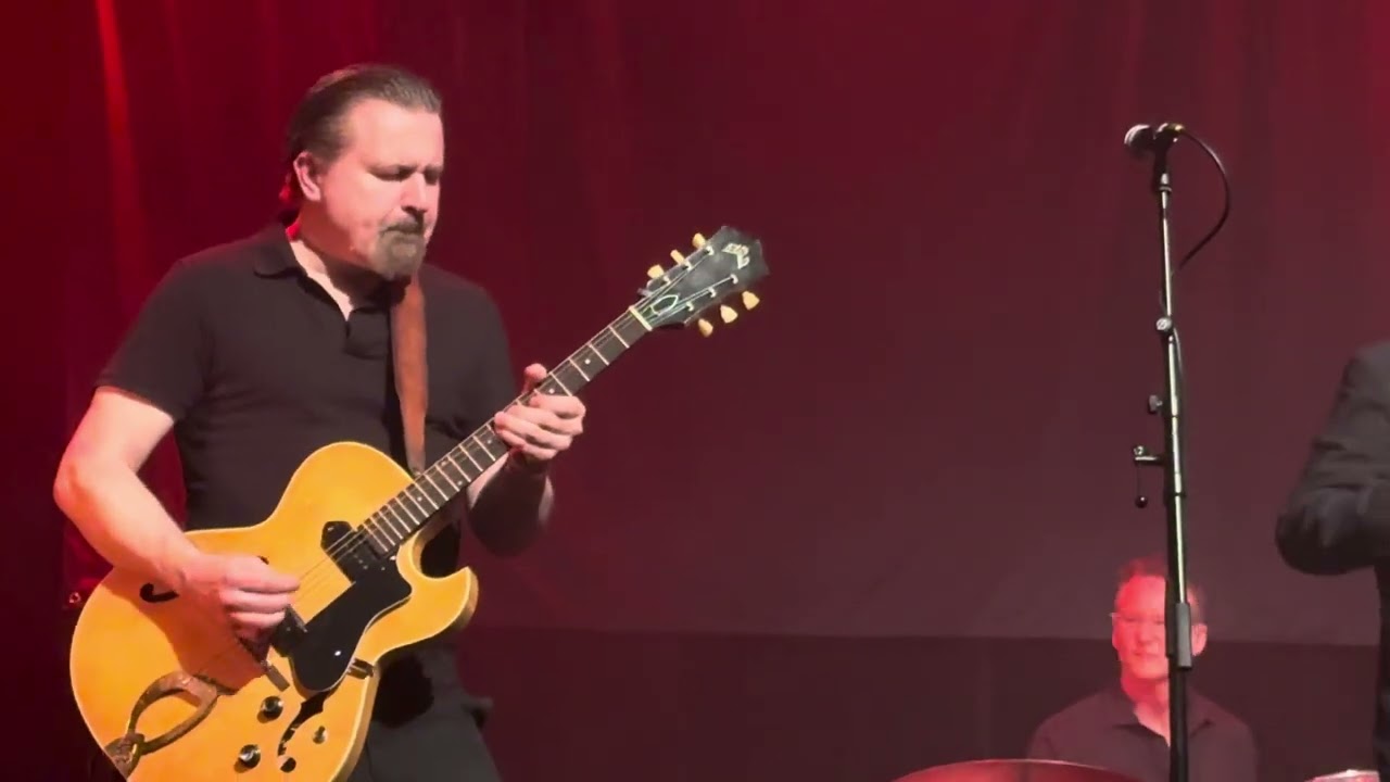 Harmonica Showdown feat. Steve West Weston - Walking Blues, Victoriateatern in Malmö, 5 April 2025