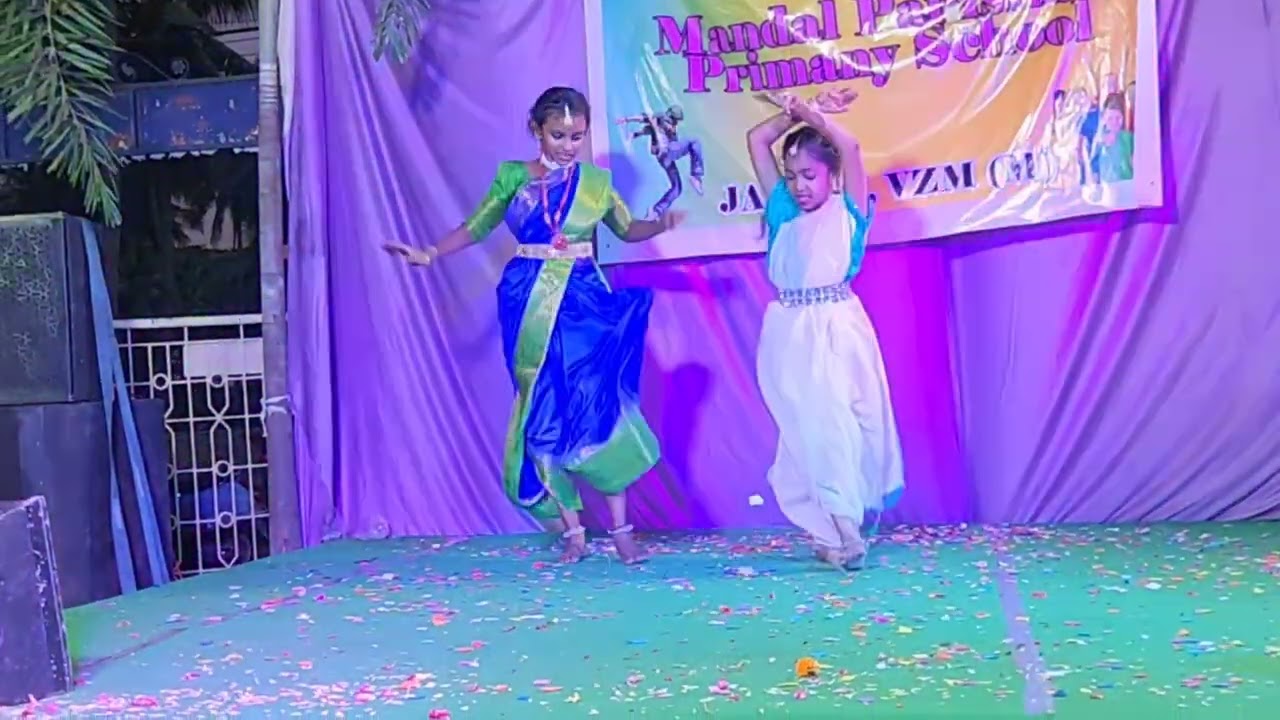  Ghallu Ghallu Ghallu Ghallu Mantu folk dance presented by 4th class children 