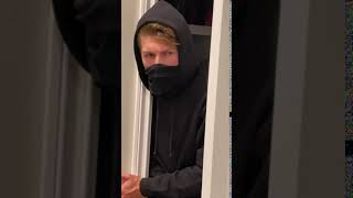 Robber Breaking Into Ben Azelart House ? Gone Wrong ?