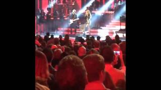 BEYONCE Performs with ED SHEERAN at Stevie Wonder Tribute (VIDEO \\
