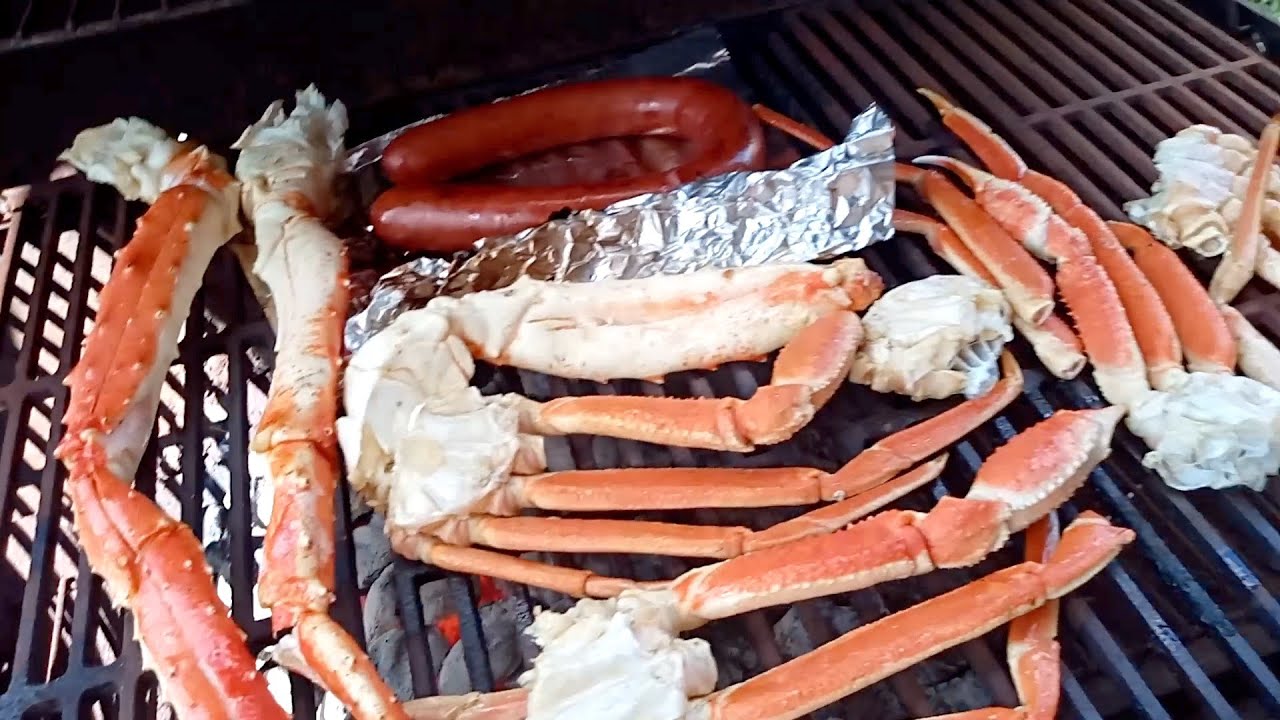 HOW TO BARBECUE KING CRABS AND SNOW CRAB LEGS ON A GRILL! MY DELICIOUS SEAFOOD BOIL TURNED OUT