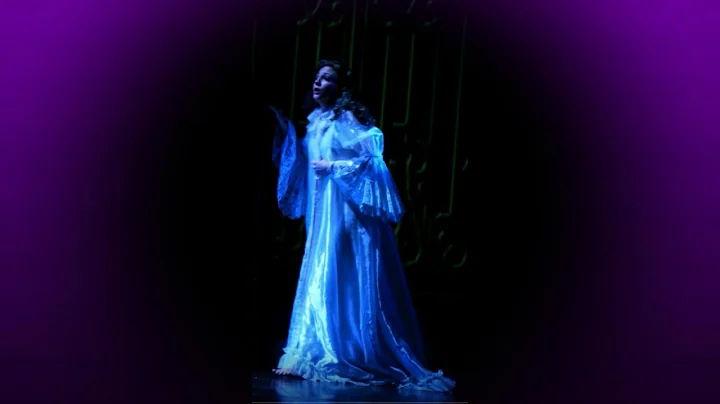 Amy Hansen sings the Jewel Song, from Faust