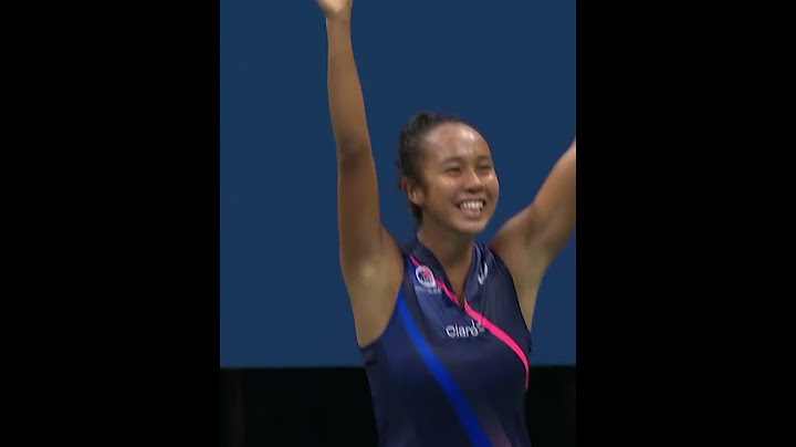 Leylah Fernandez makes history at the US Open by upsetting Naomi Osaka 🎾 | #shorts