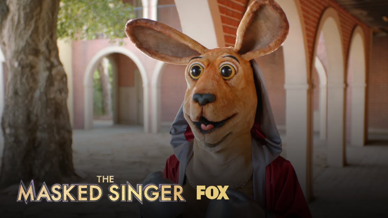 The masked Singer Kangaroo. Маска кенгуру. Kangaroo masked Singer us. Маска кенгуру из зе маскед Сингер. Fox субтитры