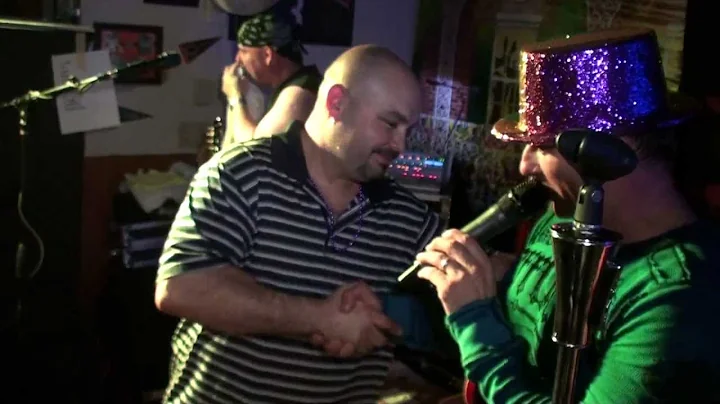 3FT CLOSER- HECTOR'S GETTING MARRIED AND NANNETTE'...
