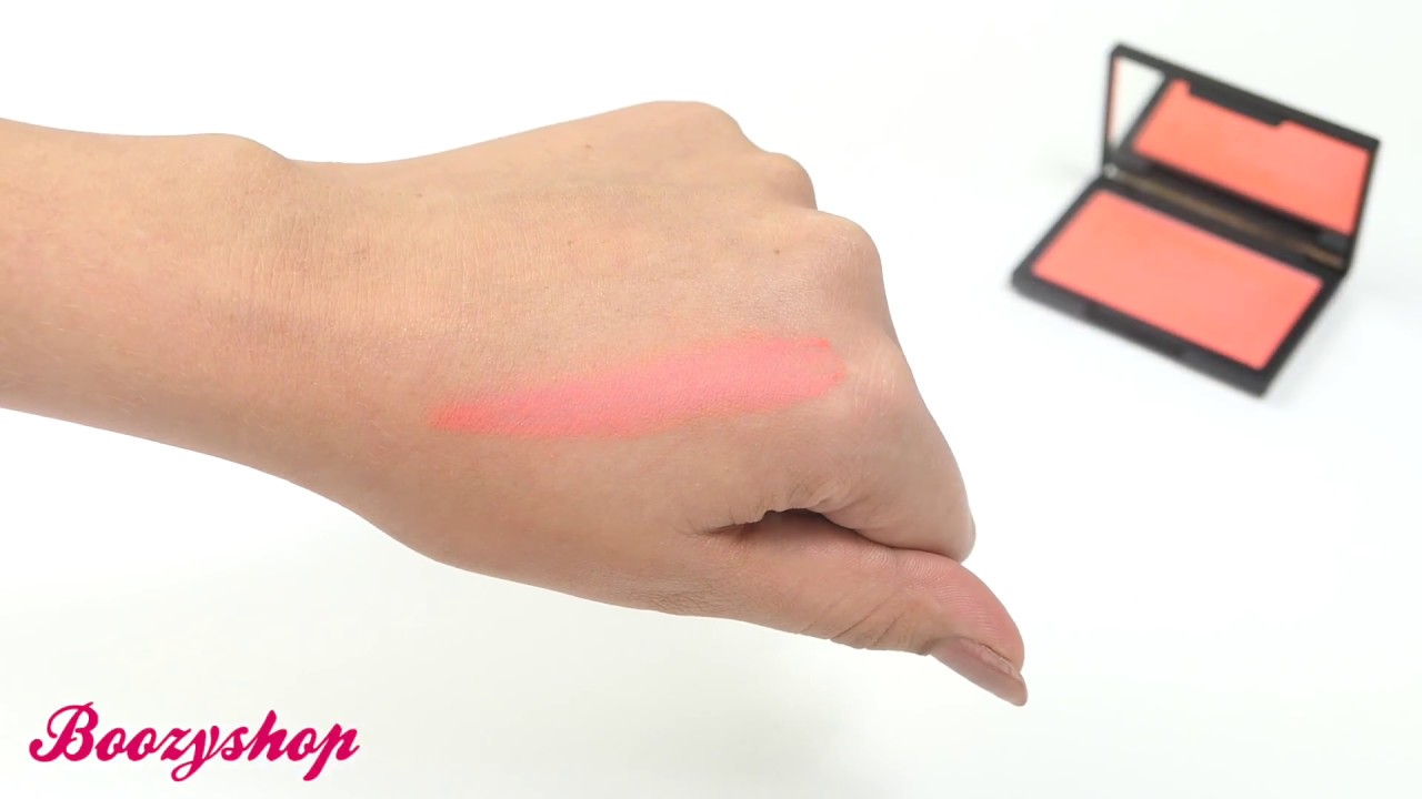 sleek life's a peach