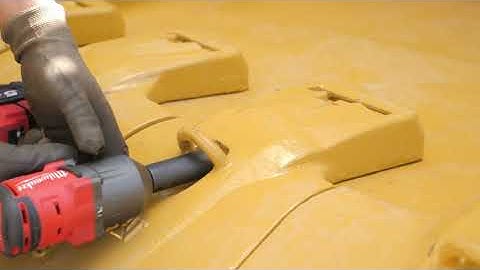 Cat® Durilock Underground Shrouds — Installation and Removal