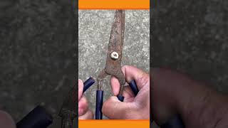 Restoring Old Rusty Scissors to Sharp Cutting Condition #DIY #shorts