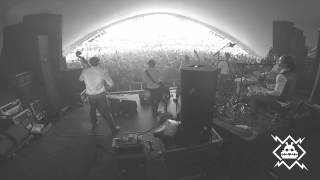 CC Smugglers - INSANE 'JUMP UP'!! Lowlands Festival 2014