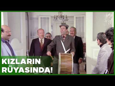 Çarıklı Milyoner Türk Filmi | Davulcu Osman Yeni Evinde!