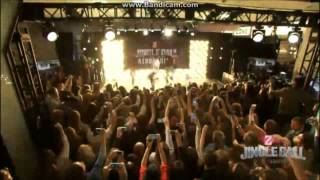 Austin Mahone - Say You're Just A Friend - Aeropostale Event - Jingle Bash 2013 Lineup Resimi
