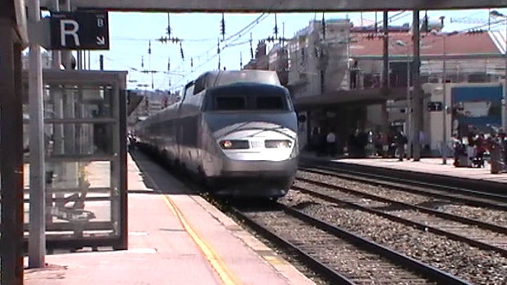 TGV action in Toulon