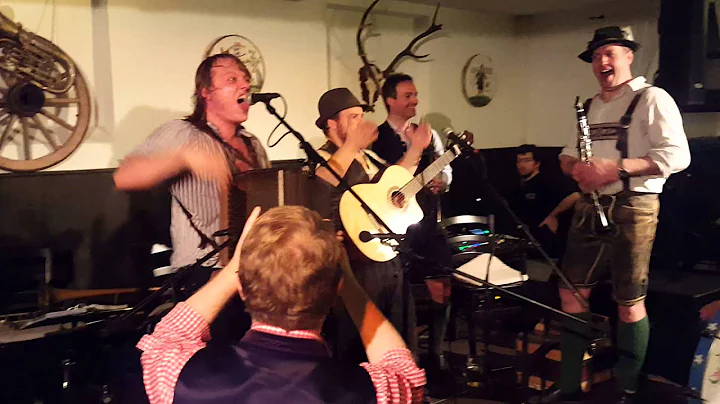 Tom und Basti  "nix amore" mit Josef Menzl