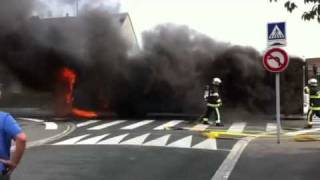 Un bus en flamme a Leffrinckoucke