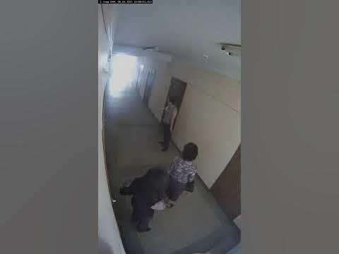 поэтому в школах учат не бегать по коридорам - YouTube