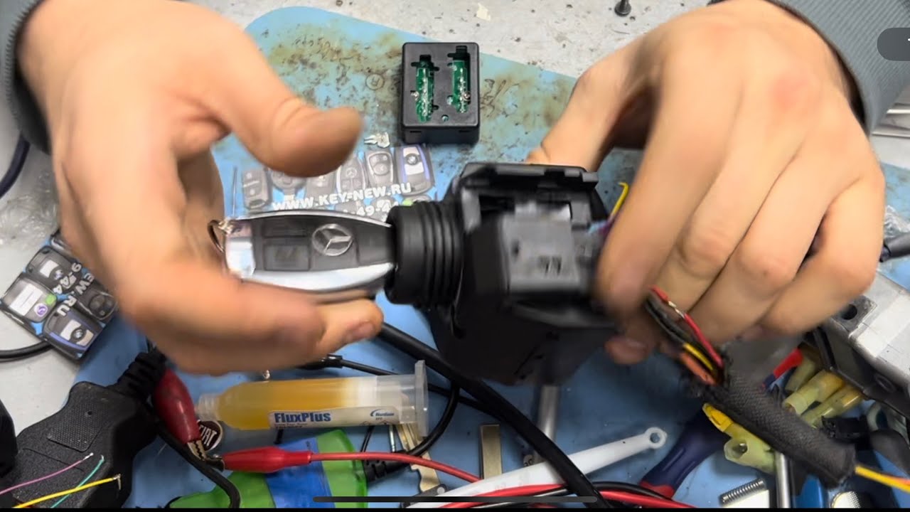 Mercedes W210 ключ не поворачивается изготовление нового ключа - YouTube