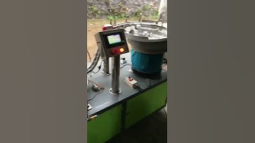 Automatic single head bottle cap wad foil liner inserting machine