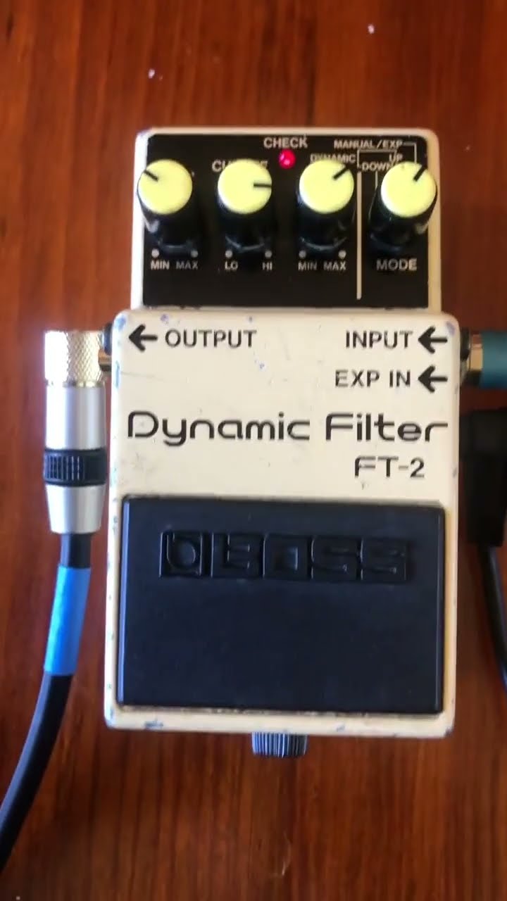 Boss FT-2 Dynamic Filter Demo - YouTube