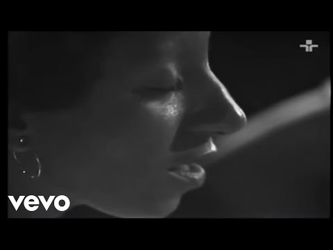 Putar Maravilhoso Vagabundo - Leci Brandão
