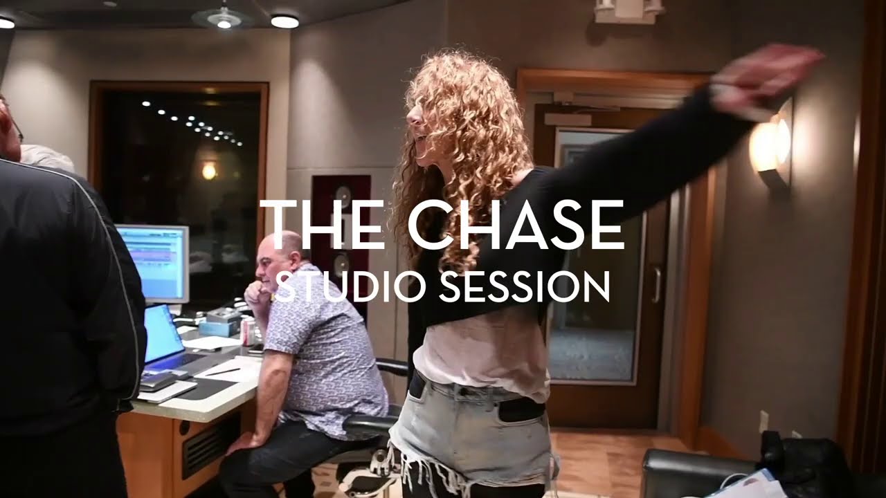 Ver Celine Dion - Courage Studio Session - The Chase no YouTube Ver Celine Dion - Courage Studio Session - The Chase no YouTube