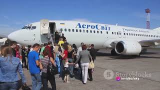What is a LCC or Low Cost Airline? 5 minutes