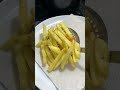 Dia de carne com molho de maionese e batata frita 🍟 #receitas #carne #batatafrita