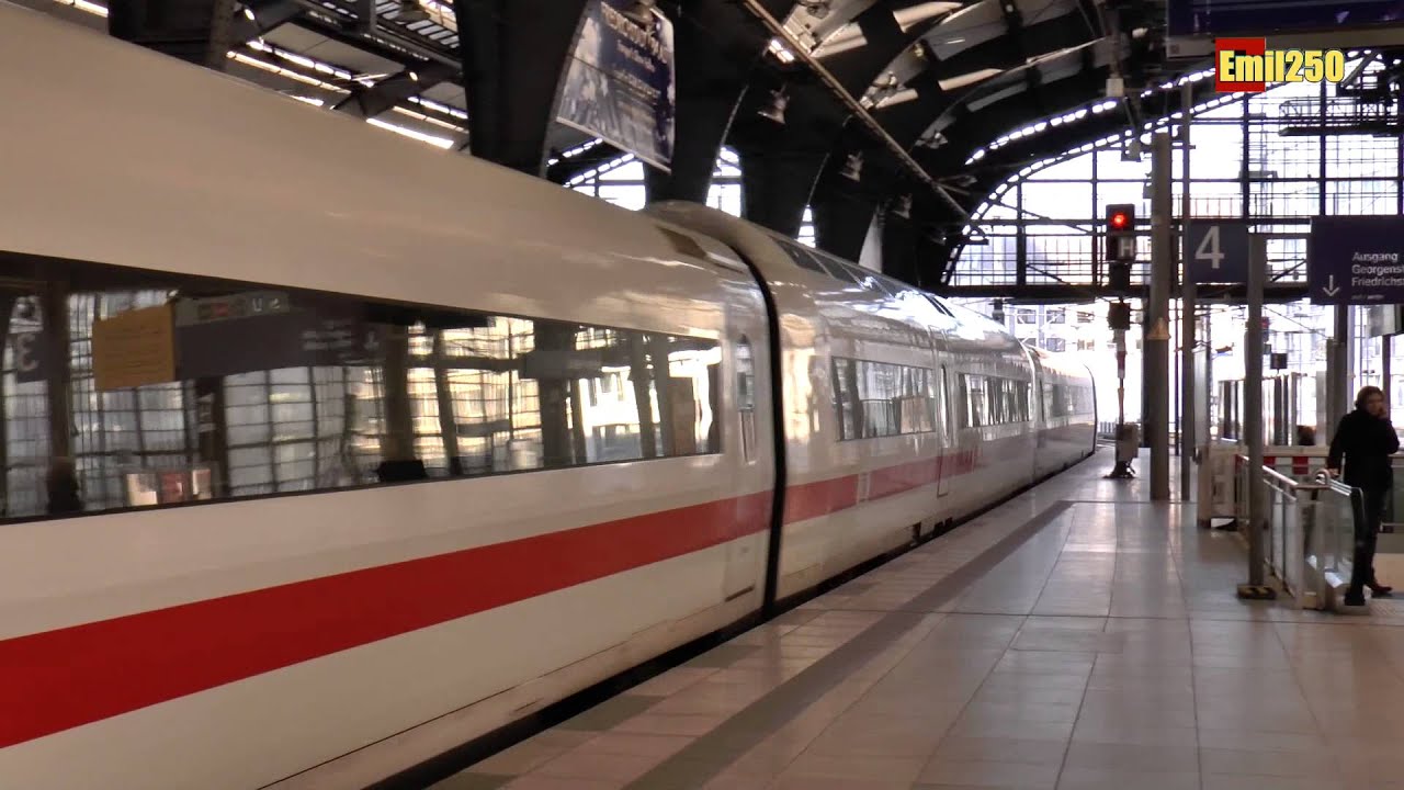 ICE 1 durchfährt Bhf Berlin Friedrichstraße (Januar 2014)