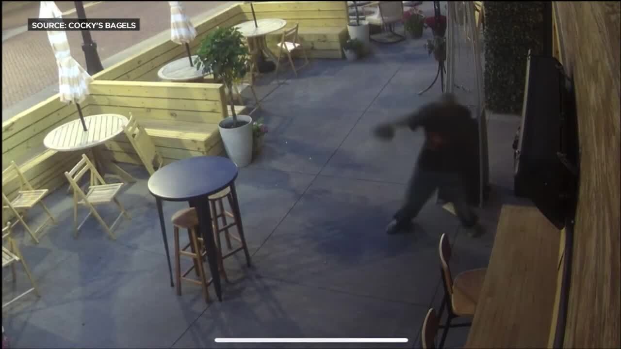 Man arrested after breaking into downtown Cleveland bagel shop