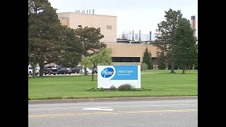 'Trust the scientists:' FDA panel OKs vaccine