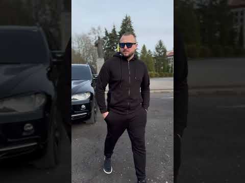 Чоловічий чорний спортивний костюм з капюшоном, видео 1