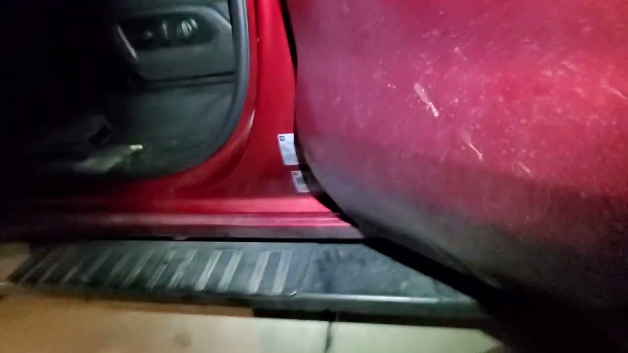 water in fuel LM2 3.0 Duramax how to drain water