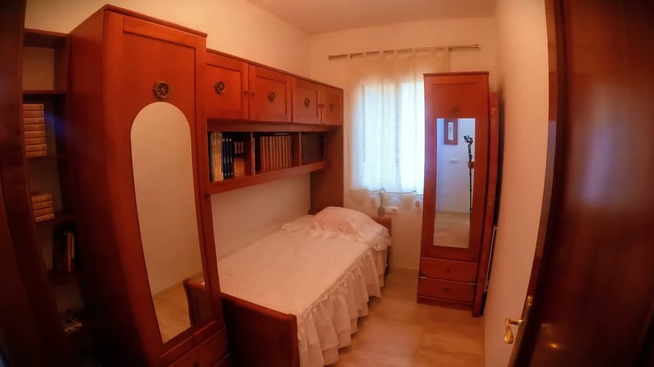 Fuente De Piedra, Townhouse with roof Terrace, 124,950€