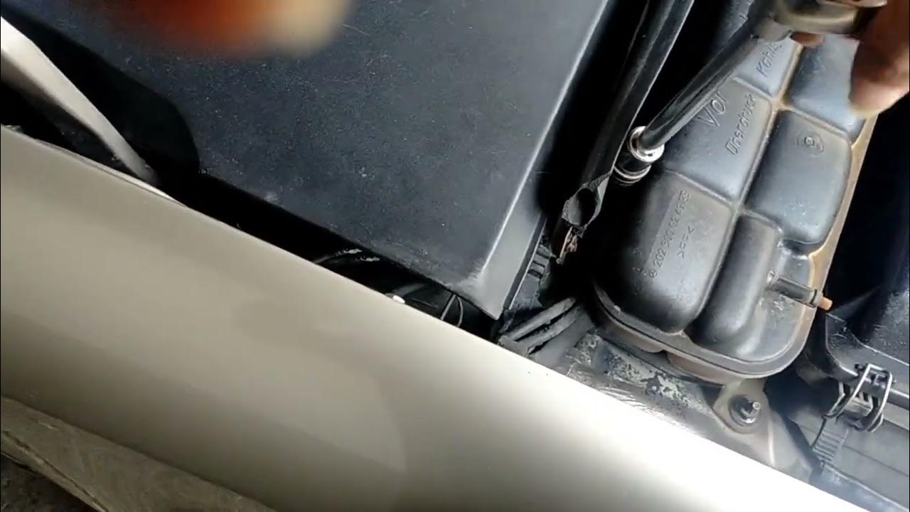 How to remove coolant overflow reservoir expansion tank w202 w208